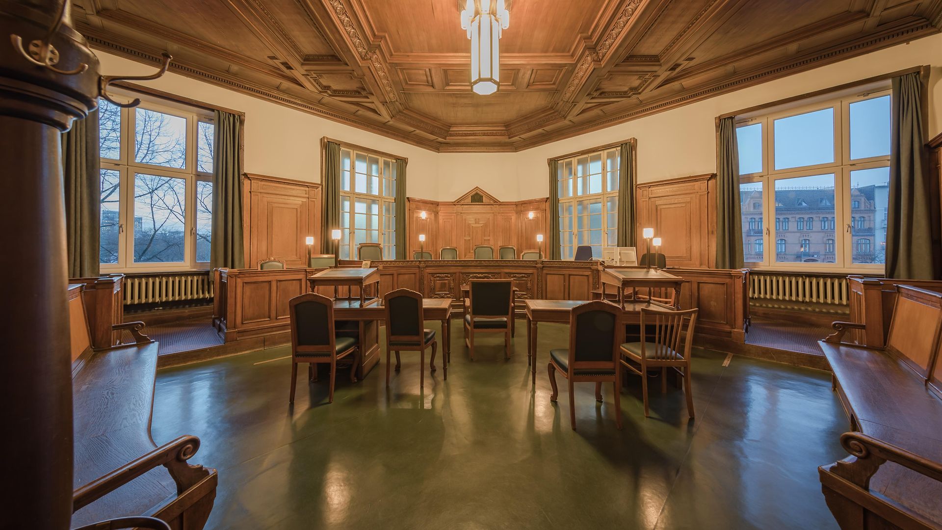 Hanseatisches Oberlandesgericht Sitzungssaal